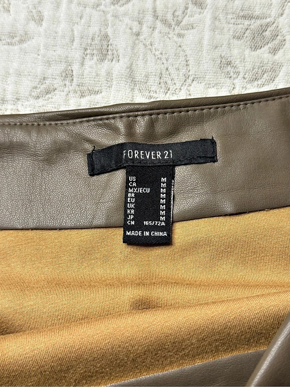 Forever 21 Women's Faux Leather Mini Skirt Brown Taupe
Size M Y2K Fall - Picture 5 of 8